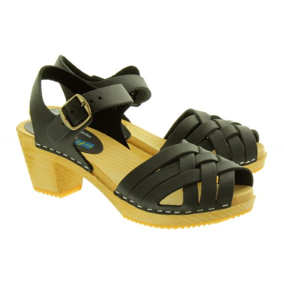 Womens Betty Clog Sandals In Black