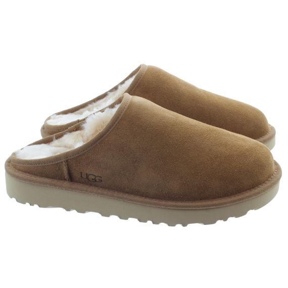 UGG Mens Classic Slippers In Chesnut